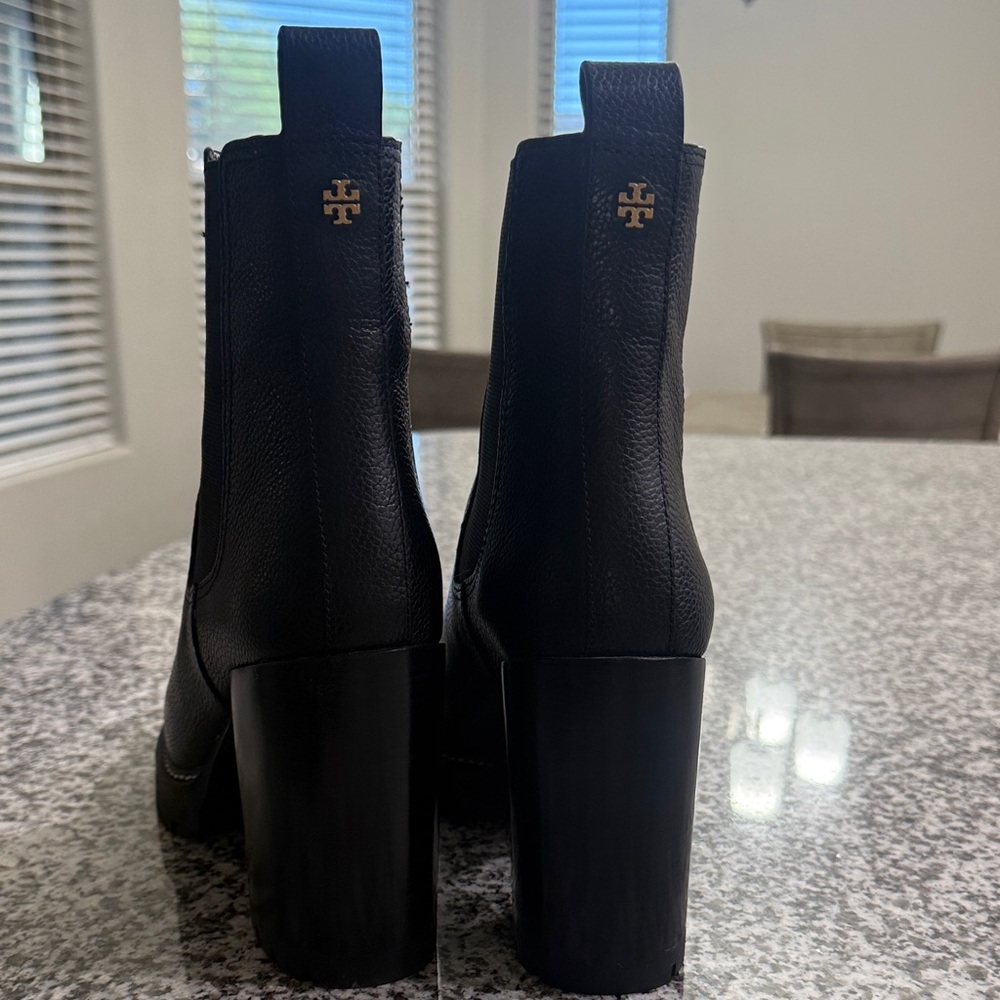 Tory Burch Black Platform Chelsea Boots - Picture 4 of 7